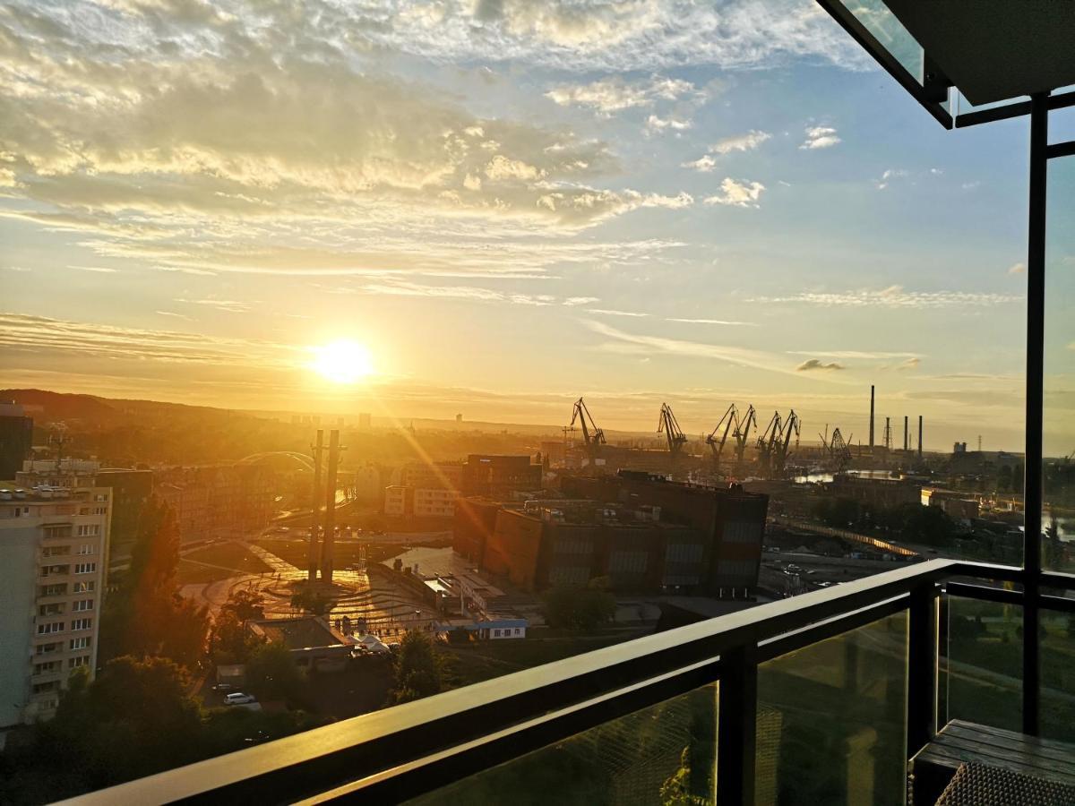Walowa Tower Apartments Гданськ Екстер'єр фото