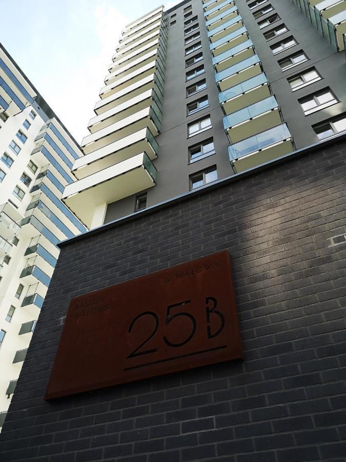 Walowa Tower Apartments Гданськ Екстер'єр фото